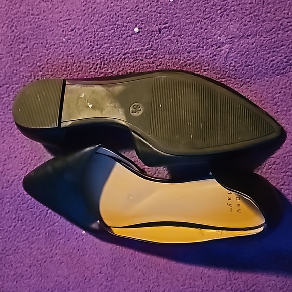 Shoes - Picture 2 of 3